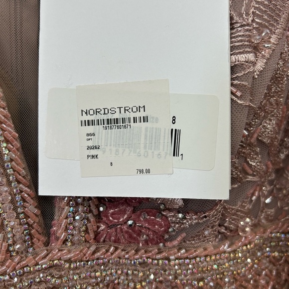 Mac Duggal 20262 NWT EMBROIDERED FLOUNCE SLEEVE A LINE GOWN - Picture 6 of 9